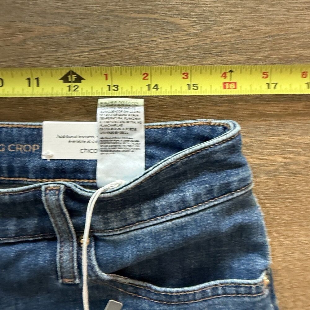 NWT Chico’s So Slimming Girlfriend Slim Crop Jeans Women 10 Denim Stretch - Picture 6 of 7